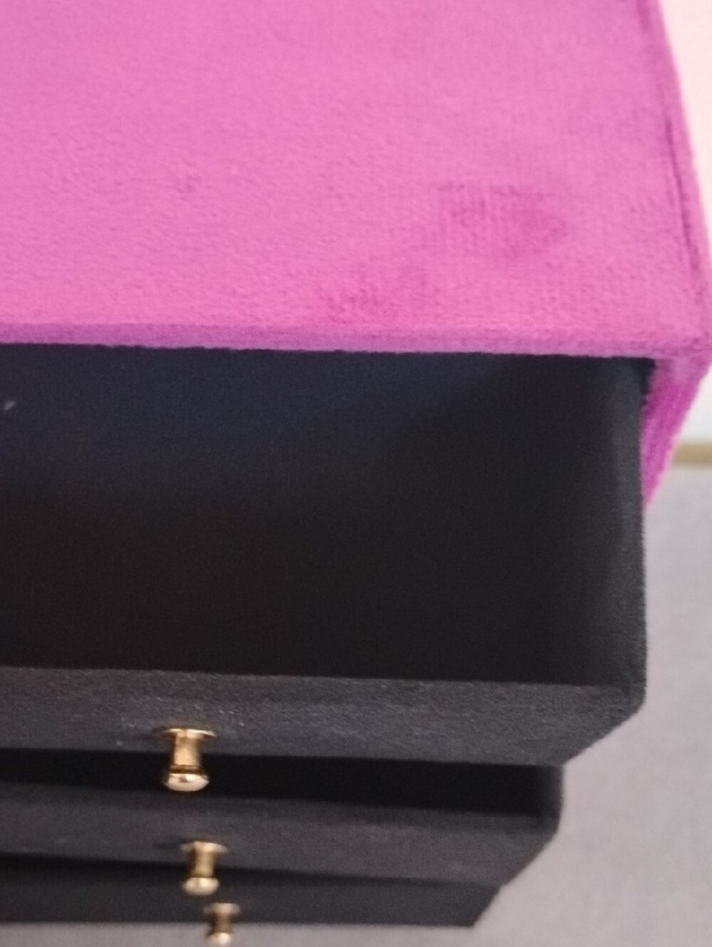 NWT Pink /Purple Velvet Jewelry Box with Gold Accent - Picture 4 of 9